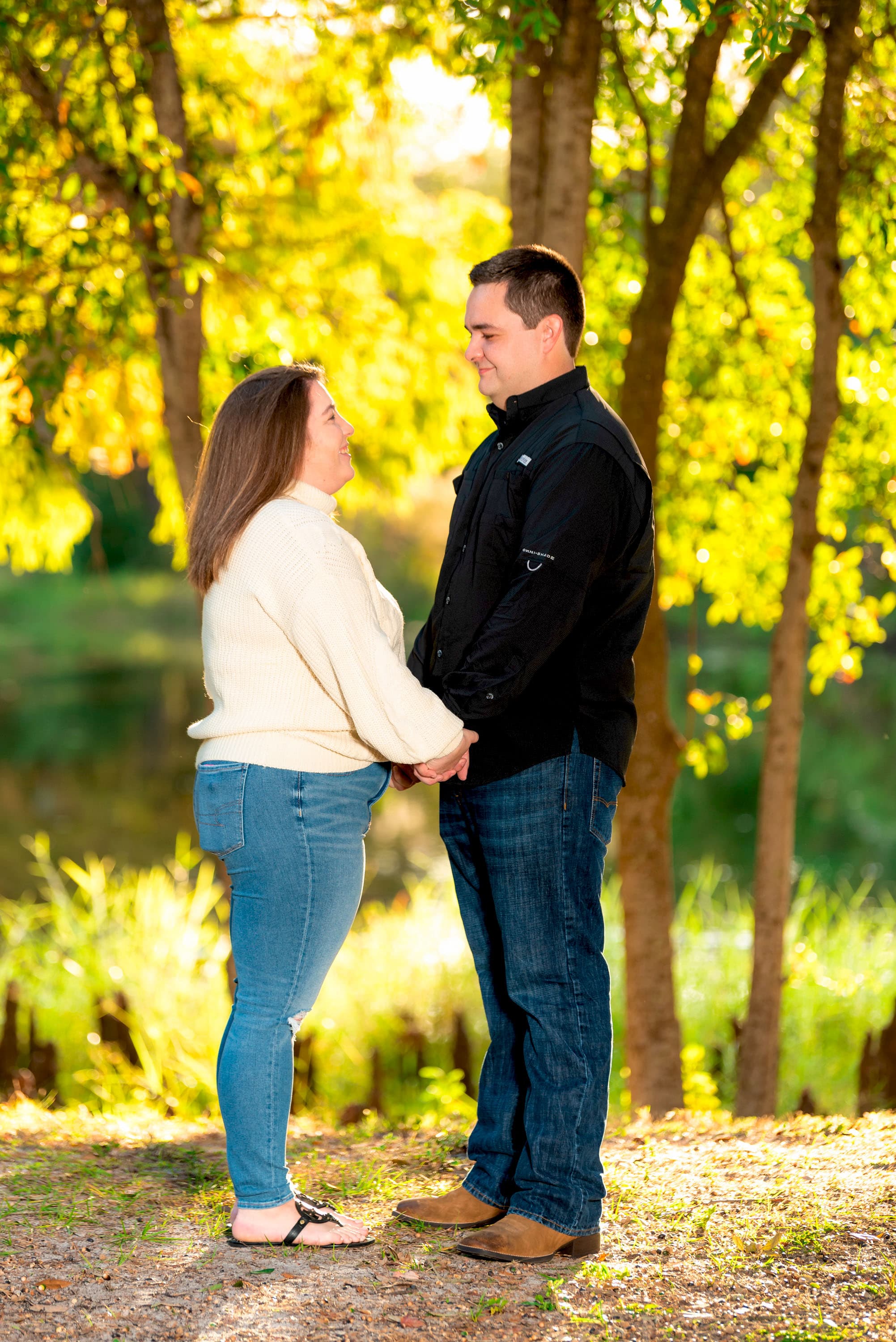 Autumn Proposal by the Lake — photo 1 of 4