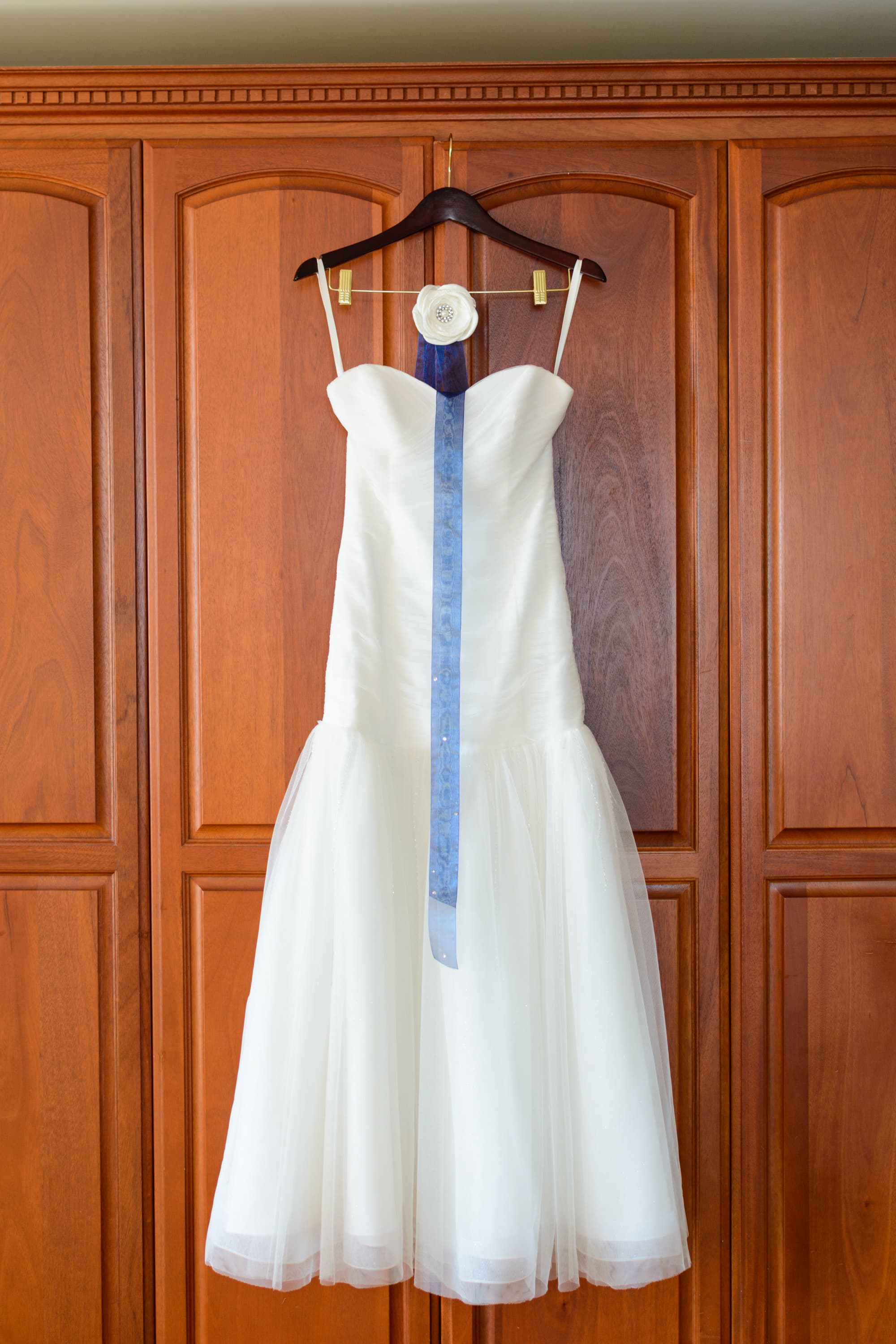 Black & White Wedding Details — photo 3 of 7