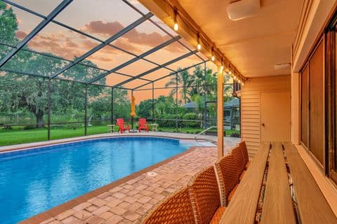 Real estate photo of 1510 Creekbend Dr Brandon FL 33510