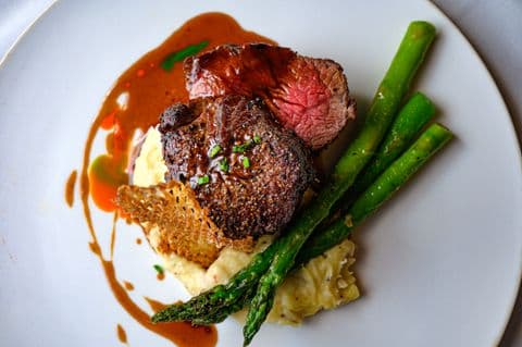 The Black Pearl, Safety Harbor FL - Seared filet mignon with asparagus and red wine jus