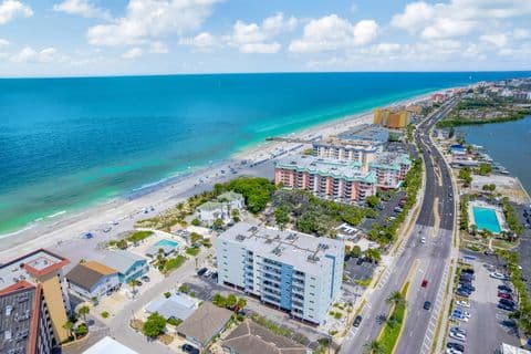 18320 Gulf Blvd, Redington Shores, FL 33708