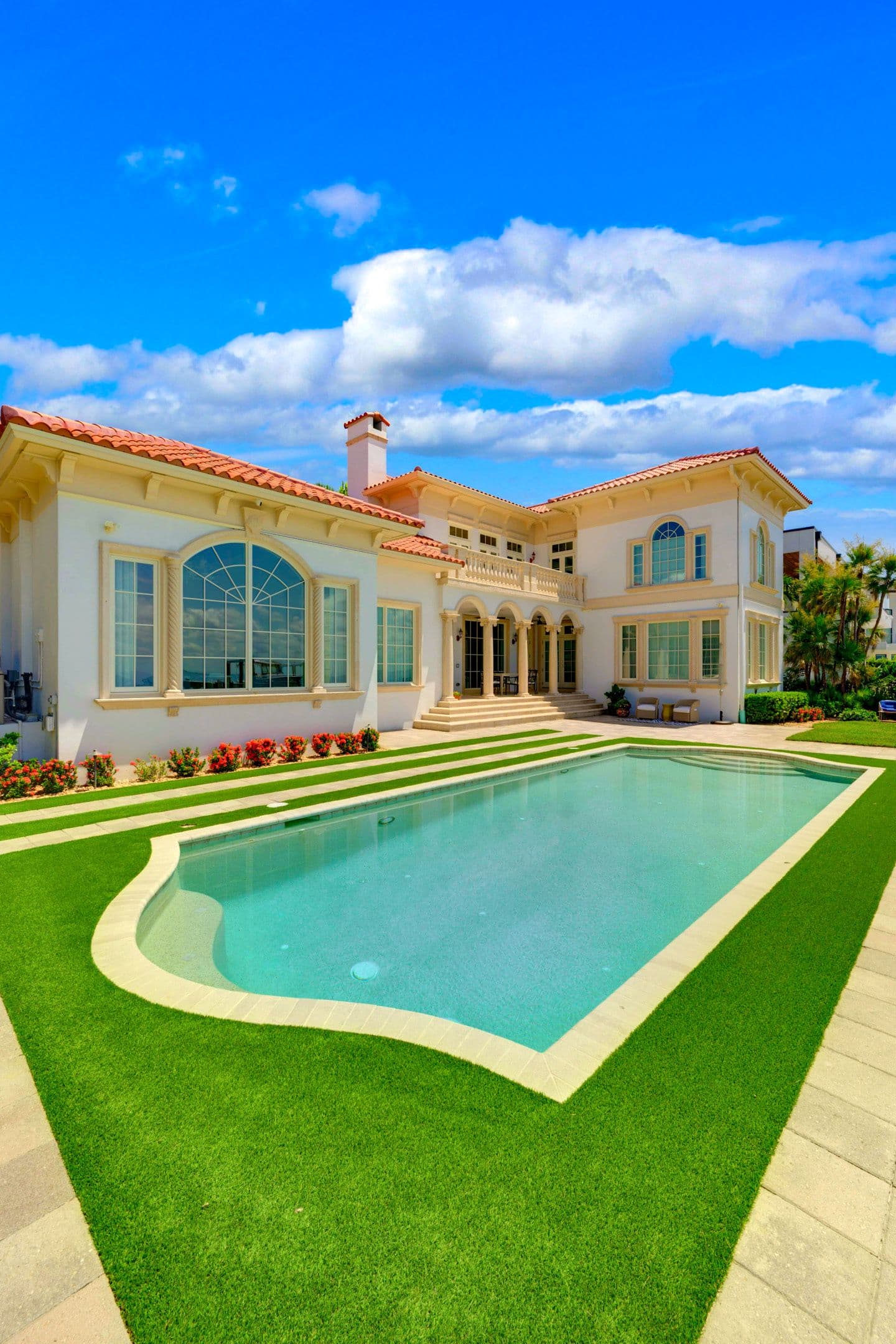 1711 Brightwaters Blvd NE, St Pete FL