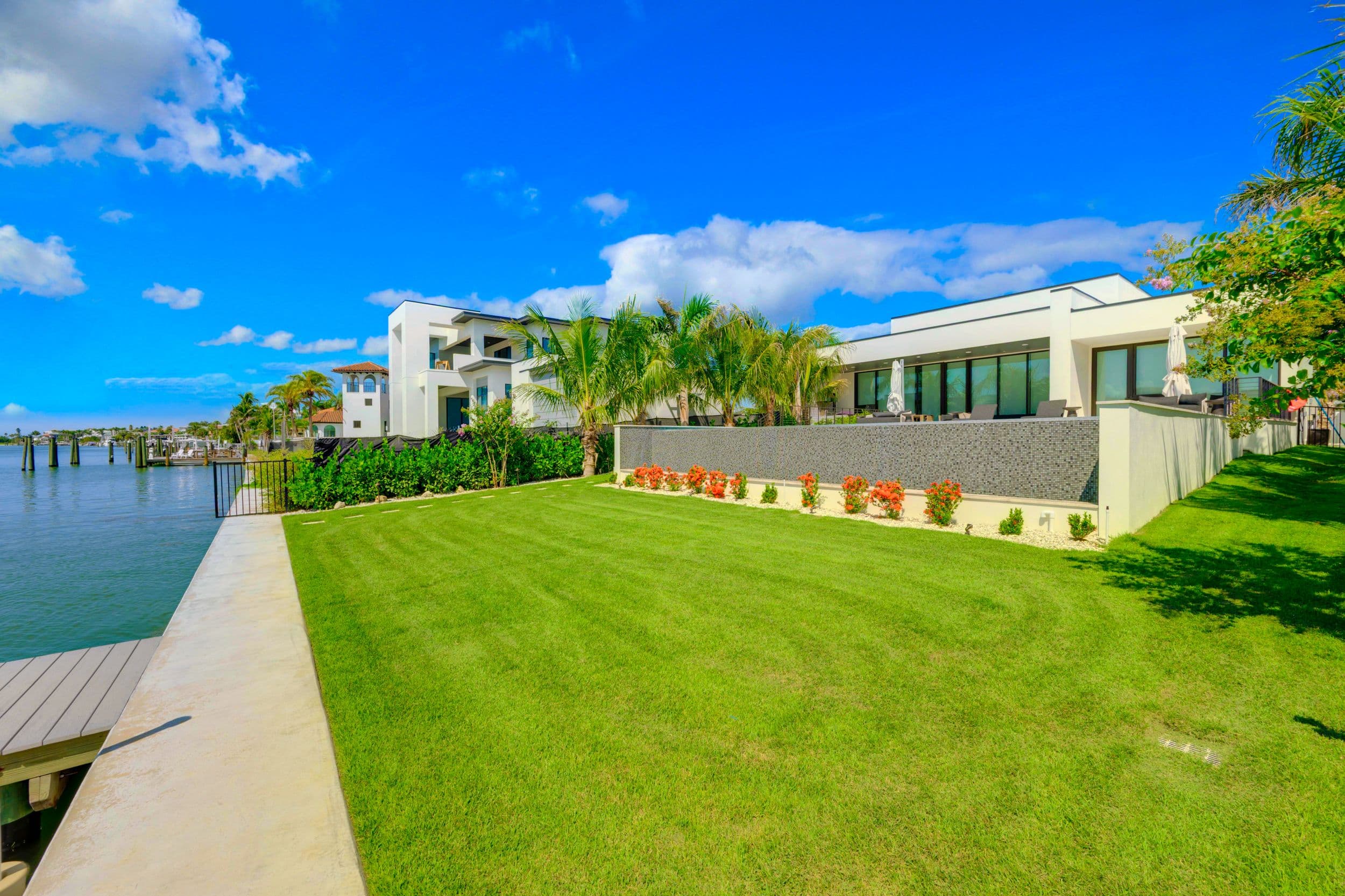 Real estate photo of 501 Barcelona Dr St Petersburg FL 33715