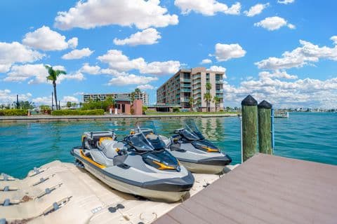 220 126th Ave unit 3, Treasure Island, FL 33706