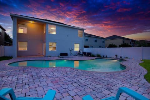 Twilight exterior, Tampa Bay listing