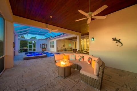 Twilight exterior, Tampa Bay listing