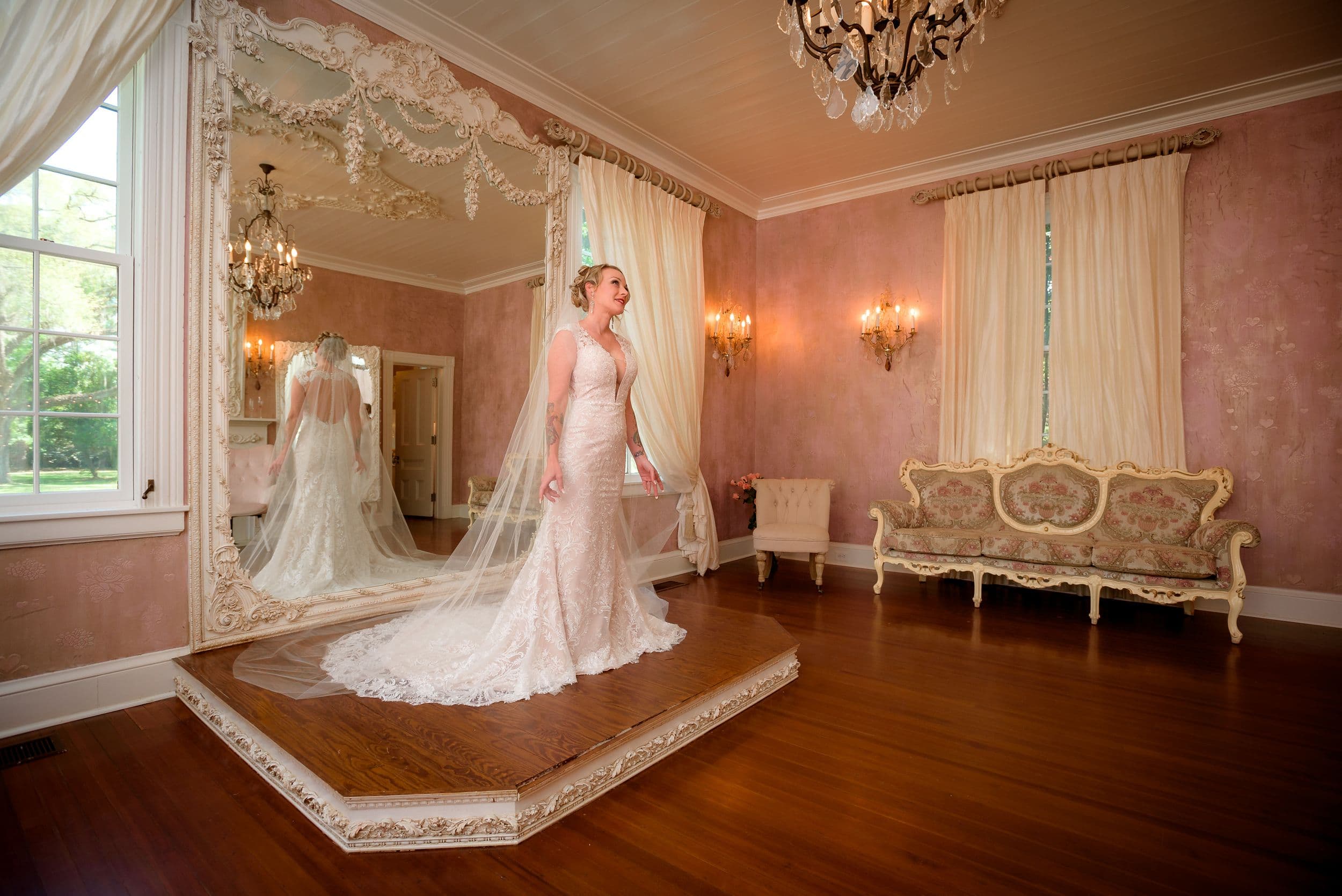 Chandelier Ballroom Wedding — photo 3 of 17