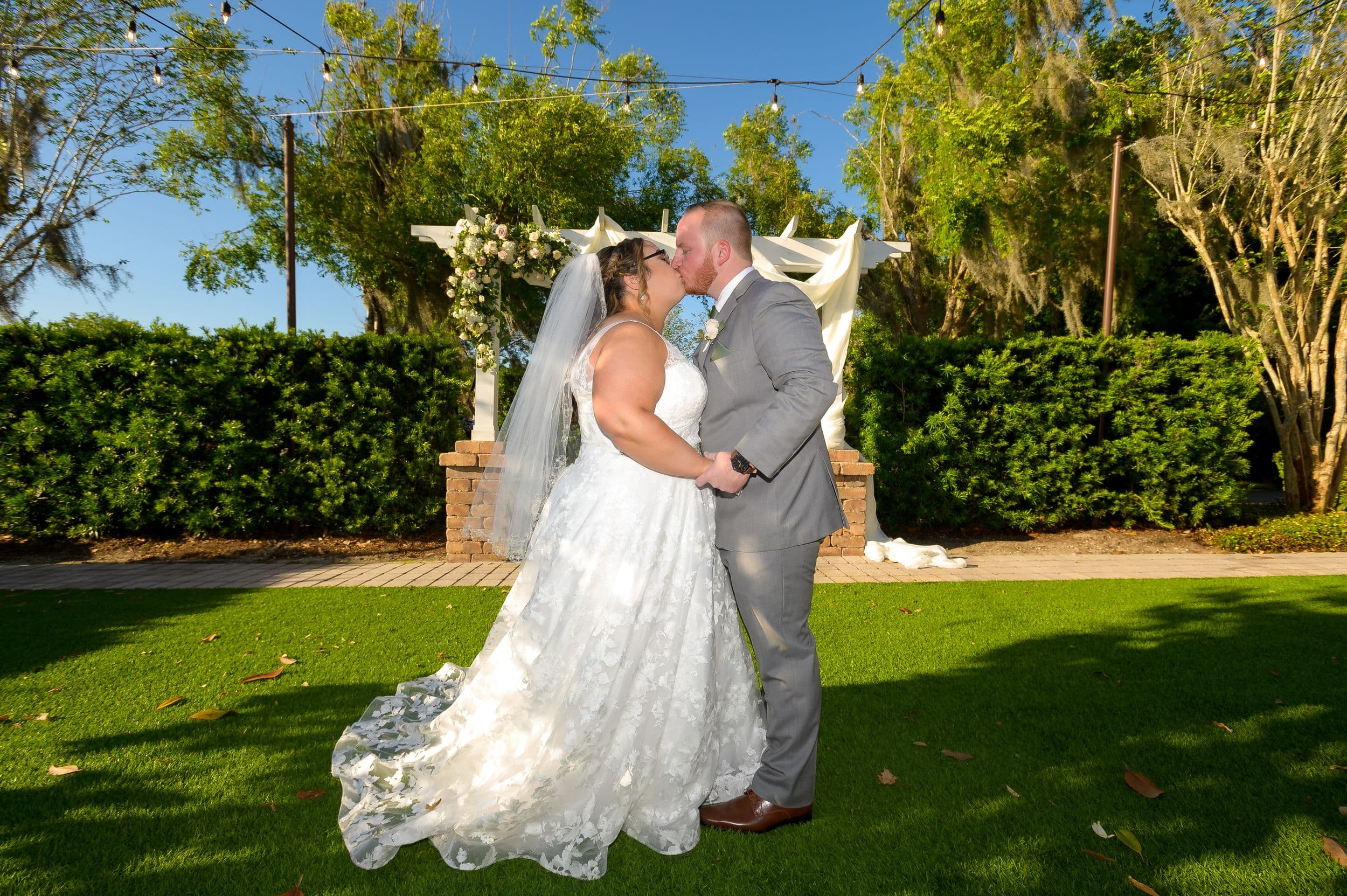 Golf Course Wedding Party — photo 4 of 11